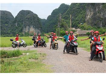 vespa tour hanoi - Hanoi - Ninh Binh -Sapa Motorbike 5 Days Tours 